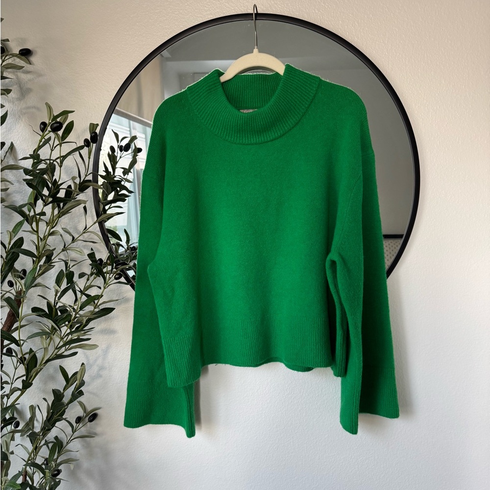 J. Crew Cozy Soft Green Women's Cowl
Neck Sweater, L